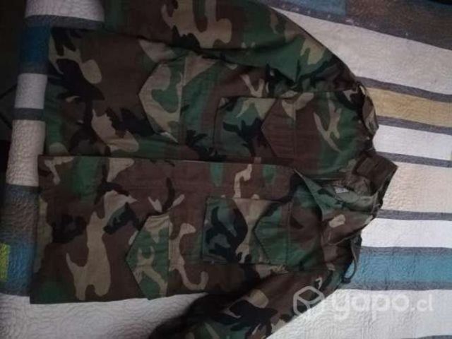 Chaqueta tipo militar