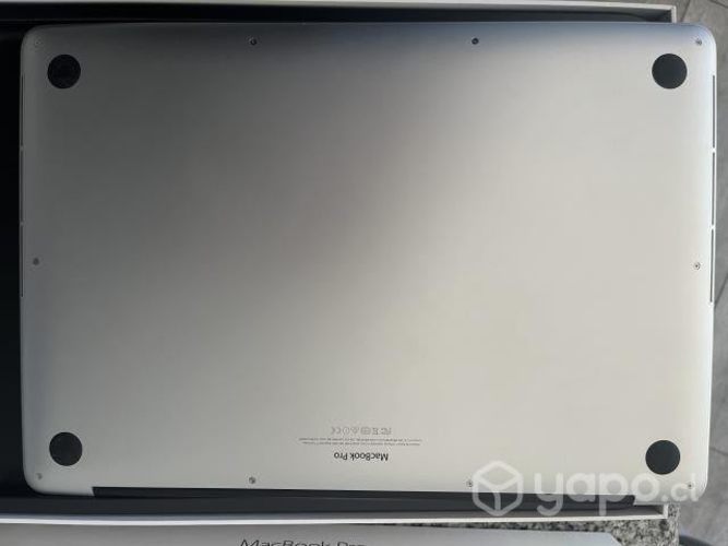 Macbook pro 15' i7 256 gb 16gb ram