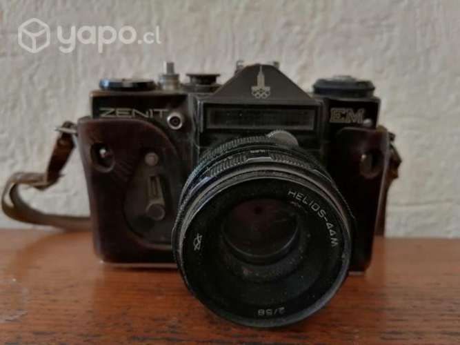 Cámara antigua zenit super buen estado