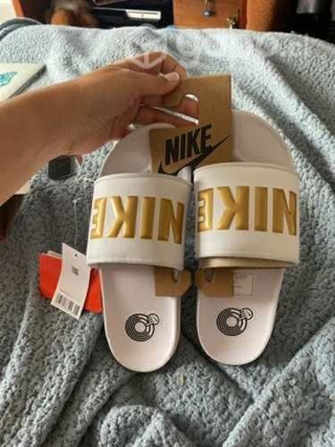 Sandalias nike offcourt