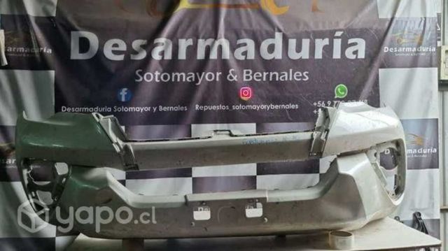 Parachoque fortuner blanco 1.3