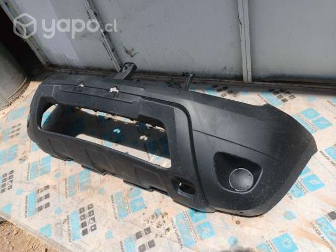 Parachoques delantero Renault Duster con Detalle