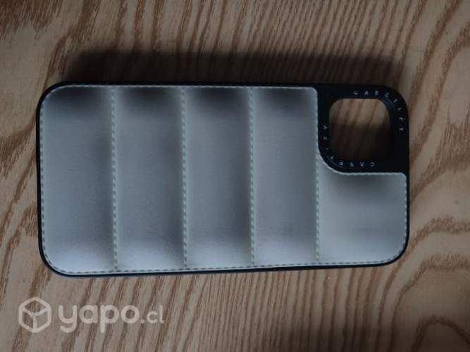 Carcasa Iphone 11- usadas