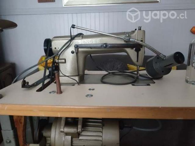 Maquina de coser - Singer con poco uso