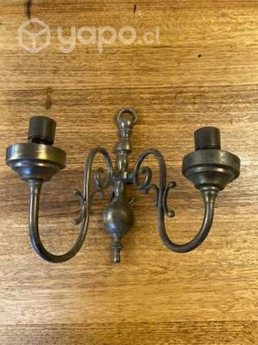 Lámpara apliqué antigua de bronce