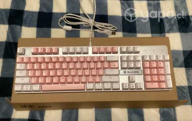 Teclado gamer grande en venta