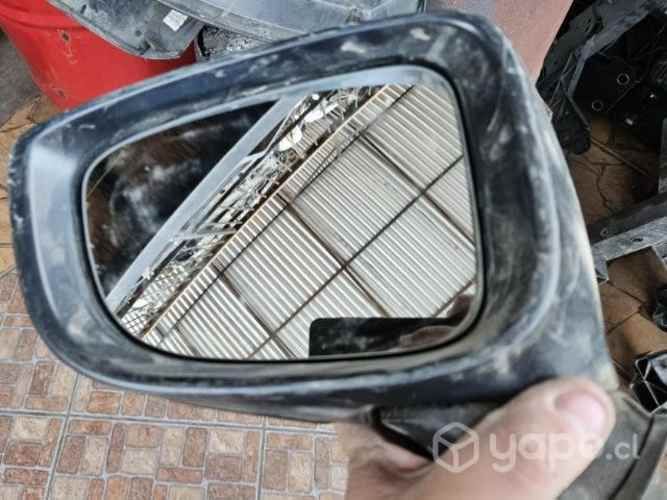 Espejo izquierdo Mazda  buen estado