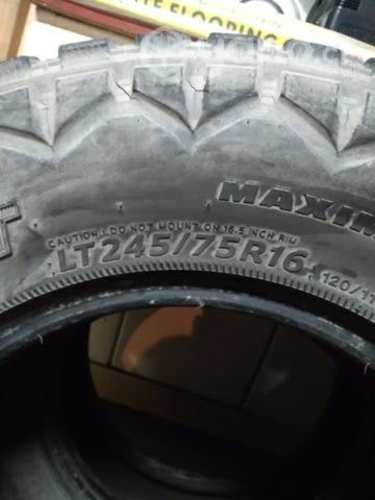 Neumáticos 245/75/16