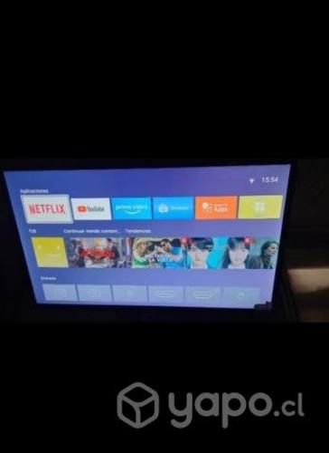 smart TV practicamente nuevo de 32"