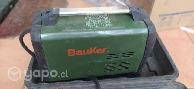 Soldadora bauker 200 amp