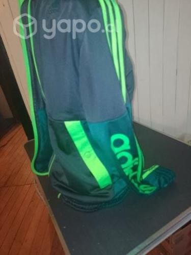 Poleron Adidas original talla M