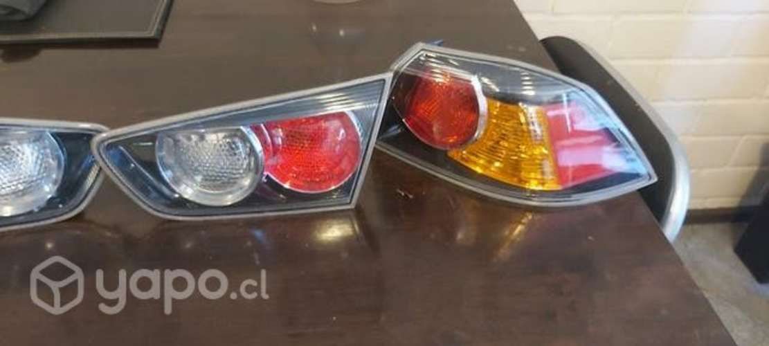 Focos traseros mitsubishi lancer