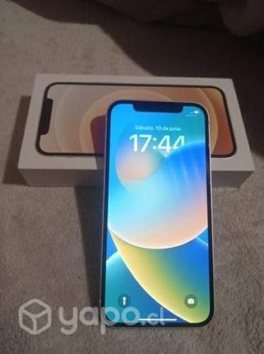 IPhone 12 color blanco