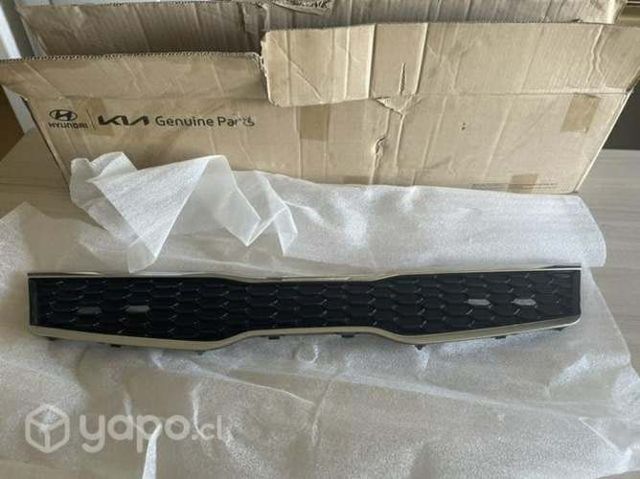 Máscara radiador Kia Río 2015 a 2017