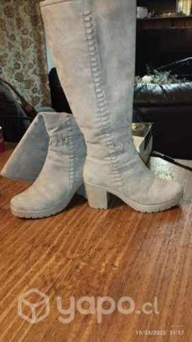 Botas sin uso