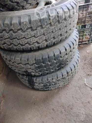 Llantas con neumáticos