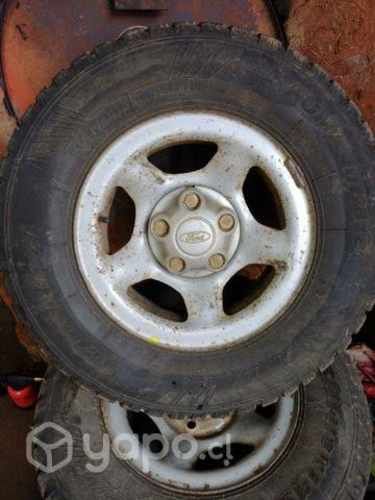 Llantas con neumáticos