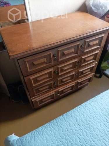 Cómoda cajonera muy buena