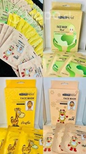 Mascarillas y de más