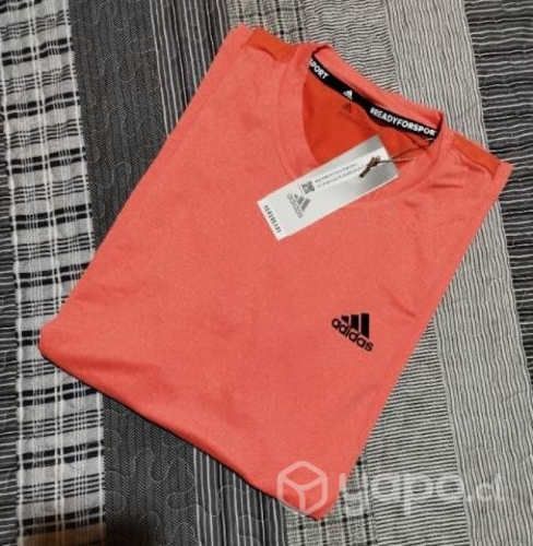 Polera Adidas para running