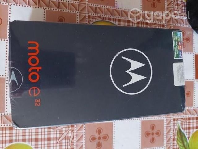 Moto e 32