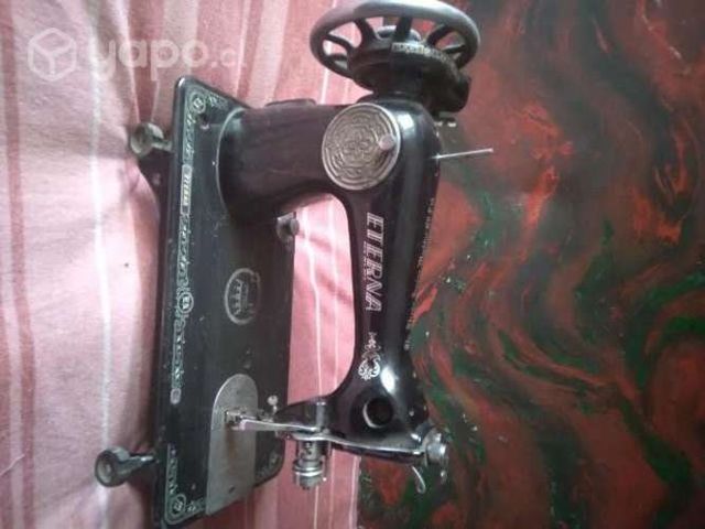 Máquina de coser antigua