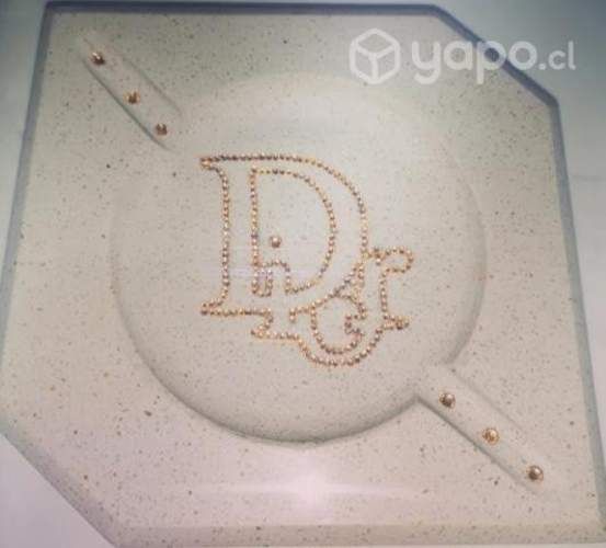 Ceniceros en mármol