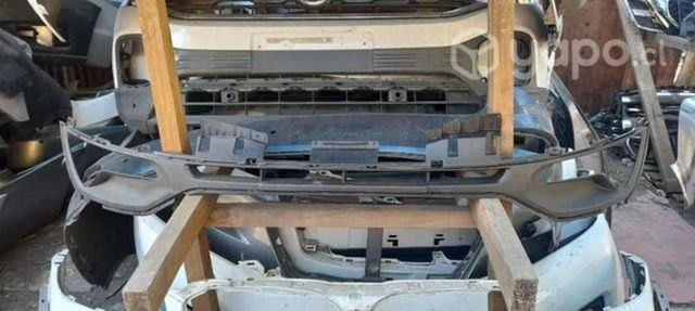 Rejilla centro parachoque kia sportage 2017