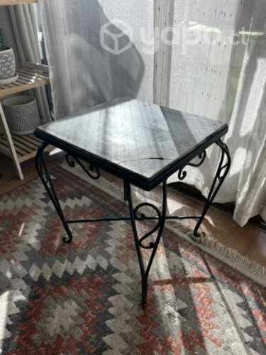 Mesita fierro y mármol