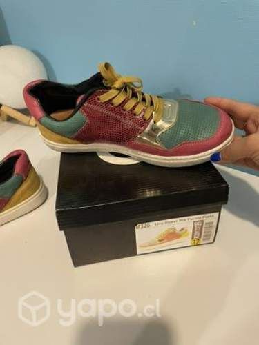 Zapatillas de cuero marca OZ