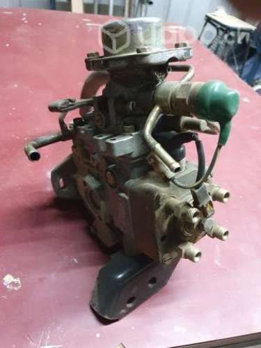 Bomba inyectora usada