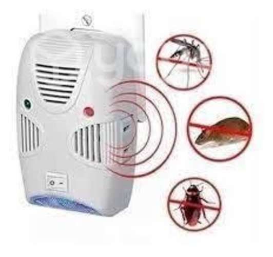Repelente Roedores e Insectos Eléctrico
