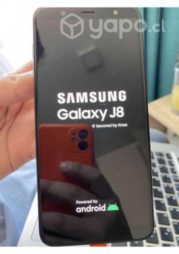 Smartphone Samsung J8