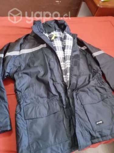 Parka afranelada impermeable xl nueva sin uso