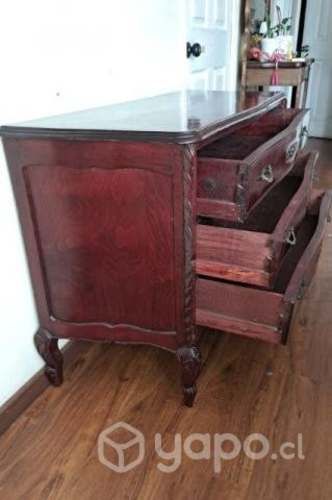 Comoda antigua normando