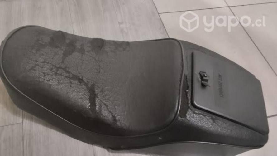 Asiento De Moto Antigua .yamaha Rx50 Año 1982