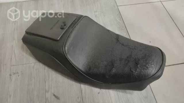 Asiento De Moto Antigua .yamaha Rx50 Año 1982