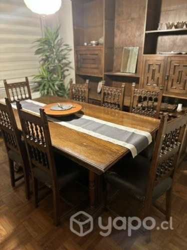 Comedor antiguo de madera