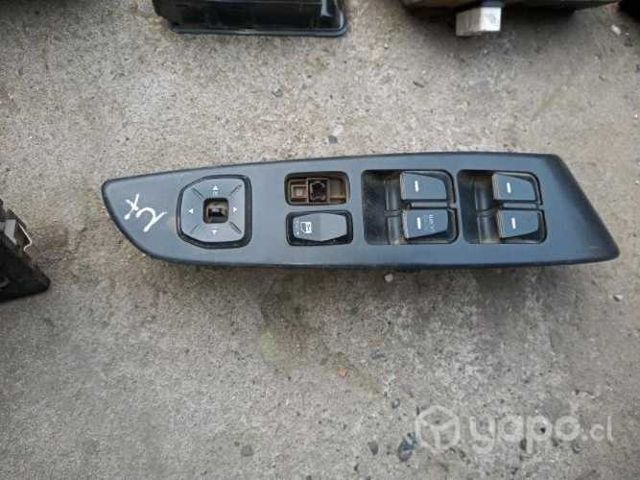 Hyundai new tucson comando alza vidrios detalle