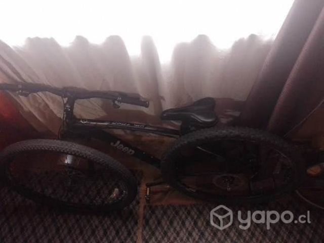 Bicicleta marca jeep