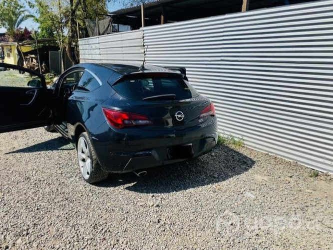 Llanta opel astra gtc