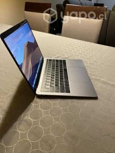 MacBook Air 13 2019, 256GB. Color Gris