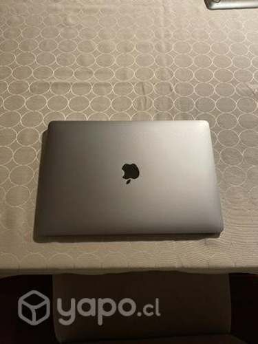 MacBook Air 13 2019, 256GB. Color Gris