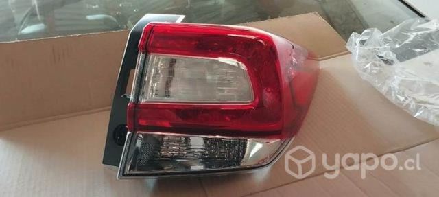 Foco derecho Subaru impreza xv 2018-2021 original