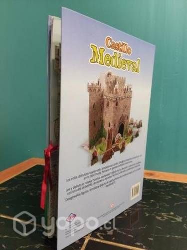 Libro castillo medieval 3D