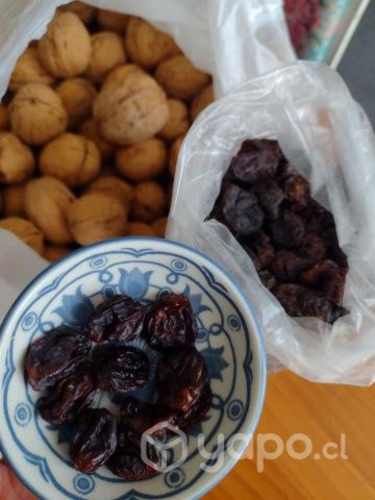 Nueces y Pasas