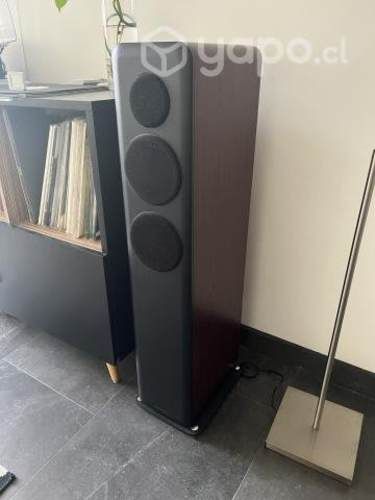 Parlantes columnas Wharfedale D330