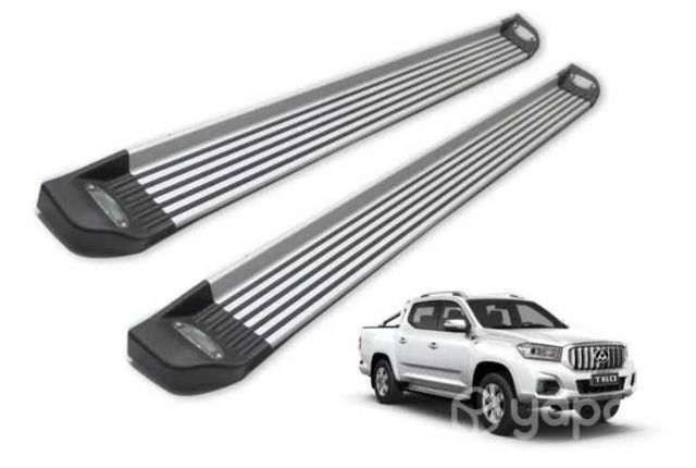 Pisaderas universales para camioneta