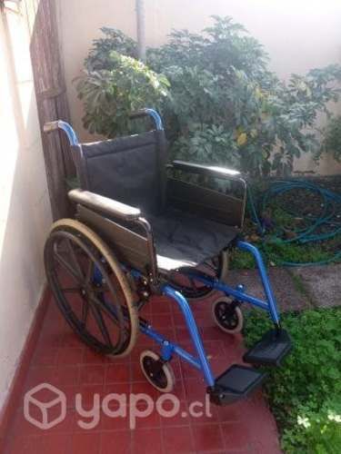 Silla, burrito y baston