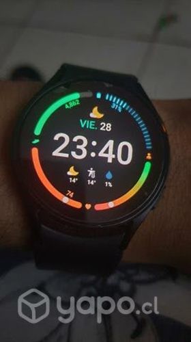 Nuevo aun con sus plásticos Samsung whach 4